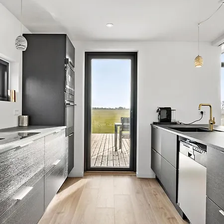 Beautiful In With Sauna 度假居