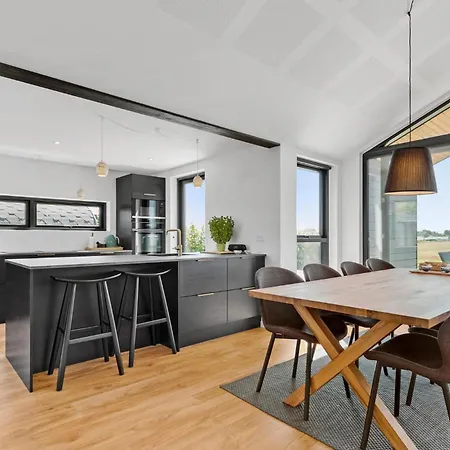 Beautiful In With Sauna 度假居